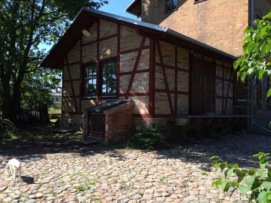 Romantisches Studio Am Waldesrand Mit Gartensauna Schwarz Eksteriør billede