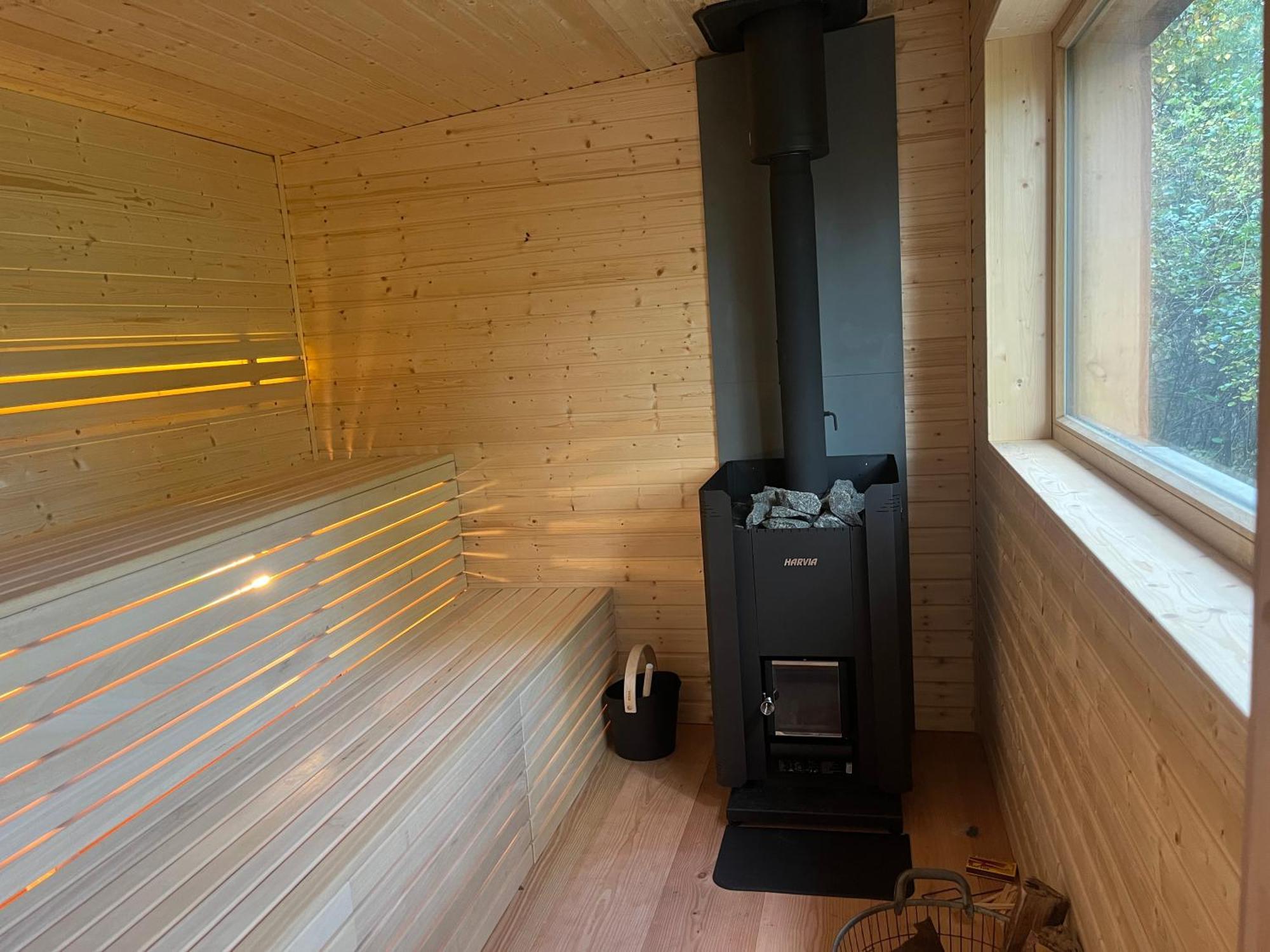 Romantisches Studio Am Waldesrand Mit Gartensauna Schwarz Eksteriør billede